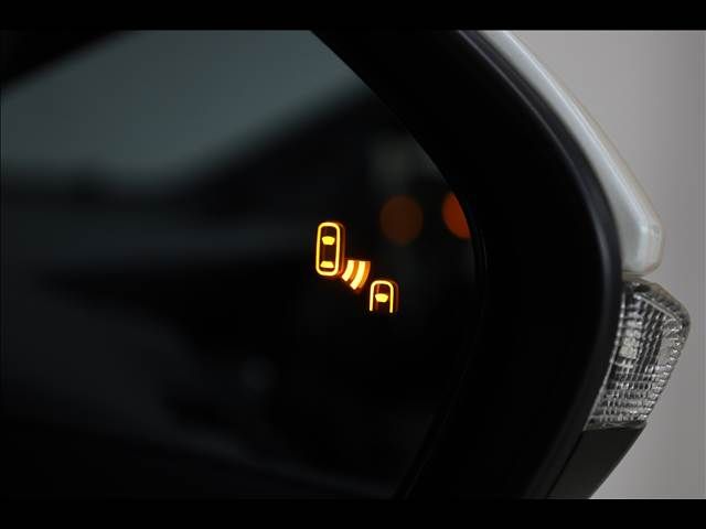 TOYOTA YARIS HYBRID 2021