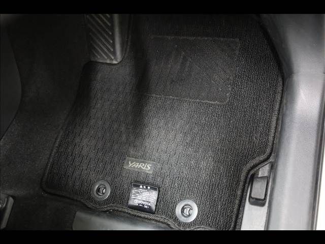 TOYOTA YARIS HYBRID 2020