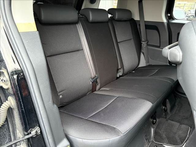 TOYOTA FJ CRUISER 4WD 2011