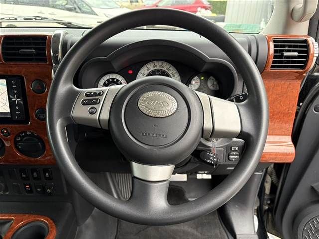 TOYOTA FJ CRUISER 4WD 2011