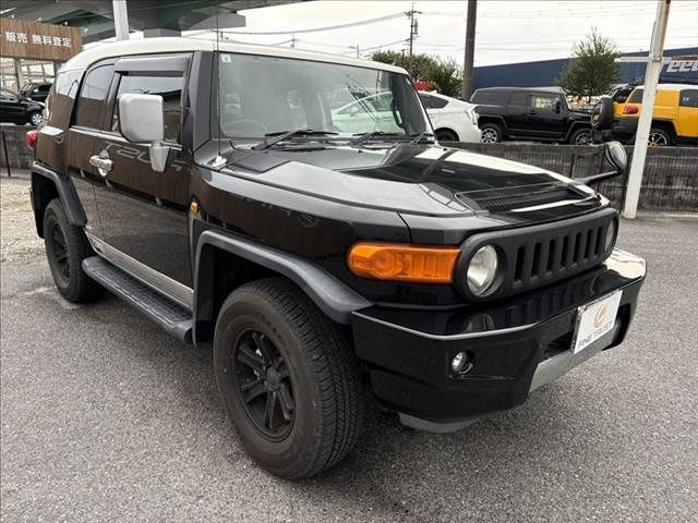 TOYOTA FJ CRUISER 4WD 2011