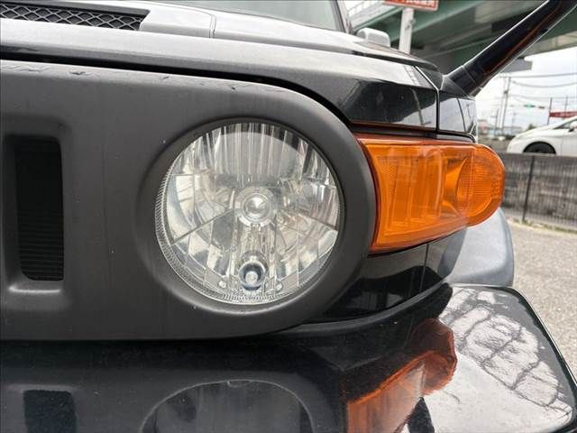 TOYOTA FJ CRUISER 4WD 2011