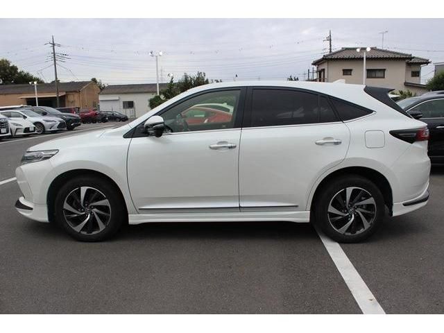 TOYOTA HARRIER 2WD 2017