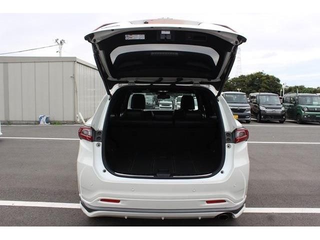 TOYOTA HARRIER 2WD 2017