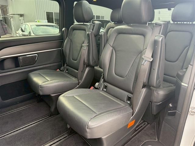 MERCEDES BENZ MERCEDES BENZ V class 2023