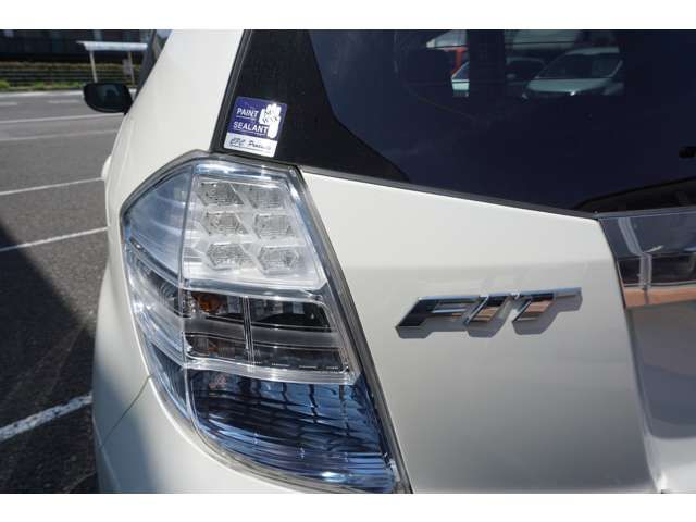 HONDA FIT HYBRID 2011