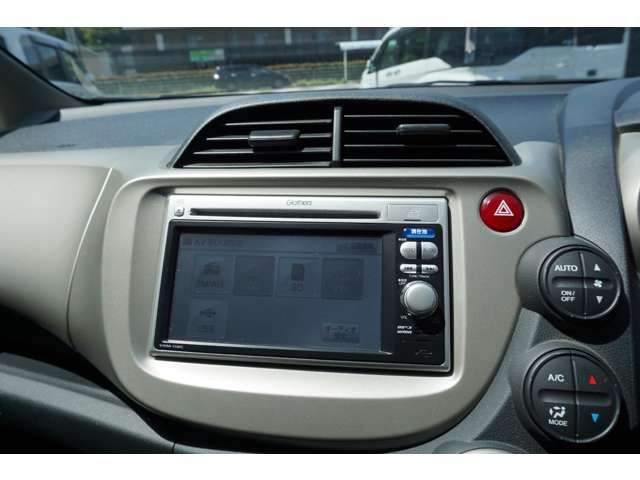 HONDA FIT HYBRID 2011