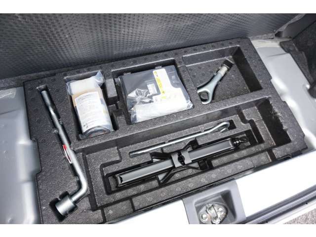 DAIHATSU MIRA e:S 4WD 2019