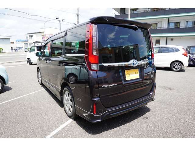 TOYOTA ESQUIRE HYBRID 2015