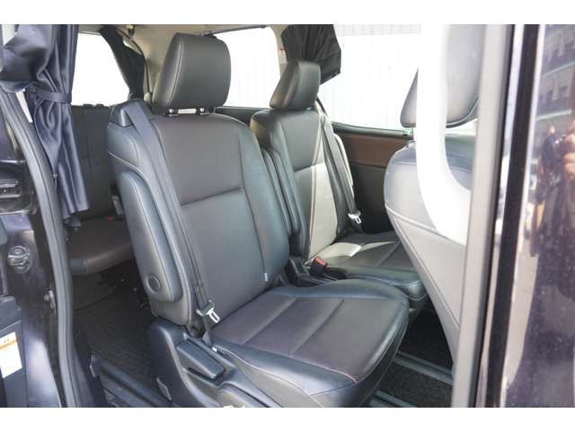 TOYOTA ESQUIRE HYBRID 2015