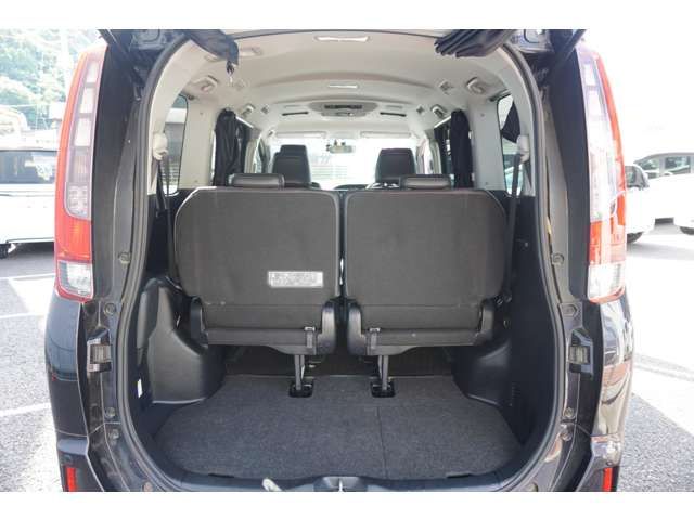 TOYOTA ESQUIRE HYBRID 2015