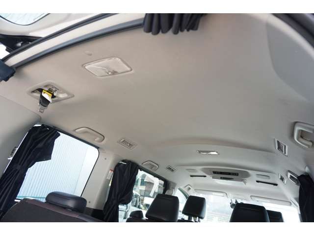 TOYOTA ESQUIRE HYBRID 2015