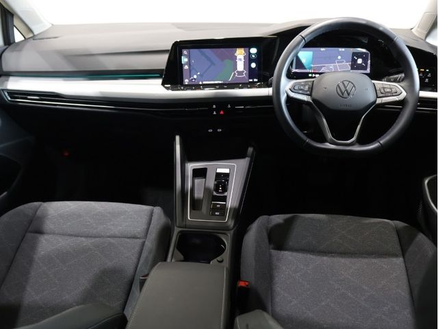 VOLKSWAGEN VOLKSWAGEN GOLF 2024