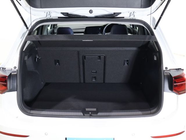 VOLKSWAGEN VOLKSWAGEN GOLF 2024