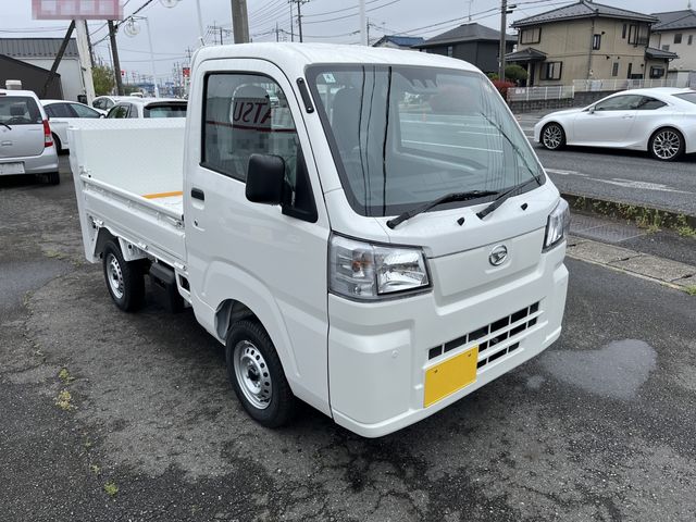DAIHATSU HIJET truck 2025