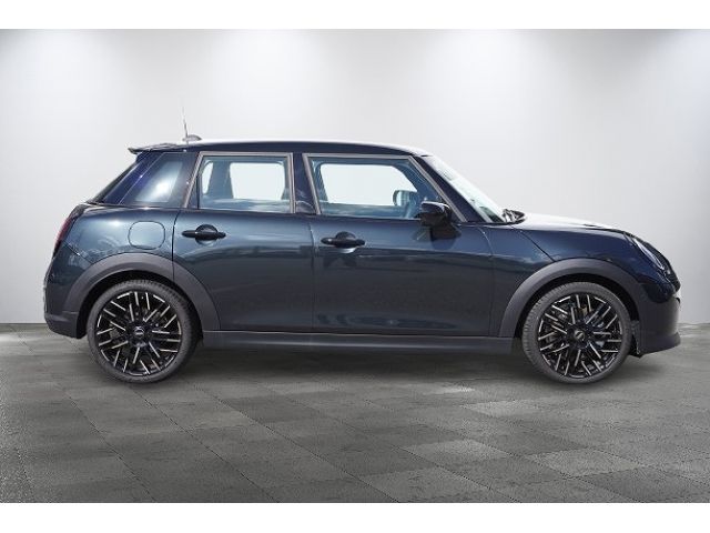 BMW MINI COOPER 5DOOR 2025