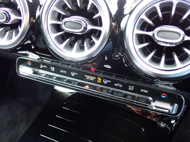 MERCEDES BENZ MERCEDES BENZ A class sedan 2024