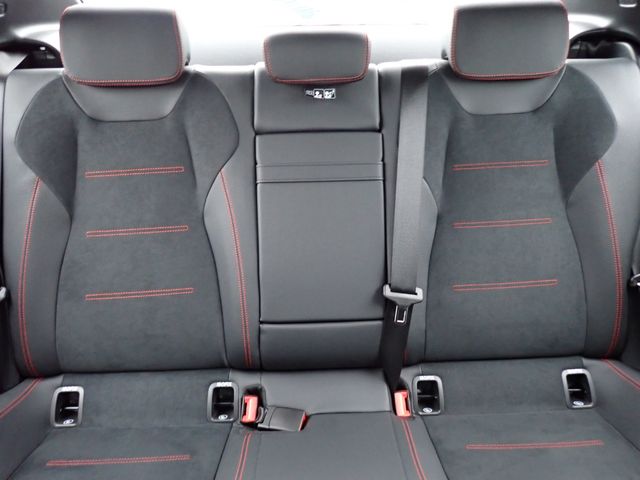 MERCEDES BENZ MERCEDES BENZ A class sedan 2024