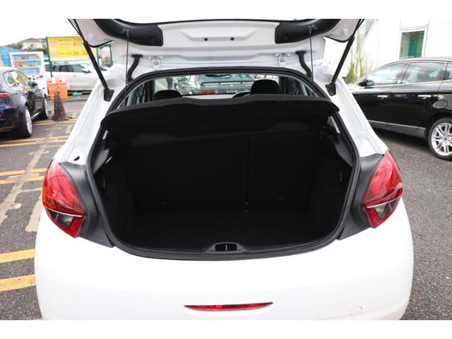 PEUGEOT PEUGEOT 208 2017