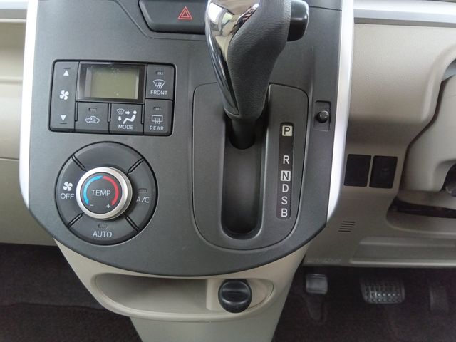 DAIHATSU TANTO 2014