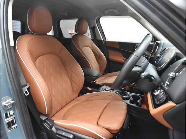 BMW MINI COOPER D CROSSOVER 2023