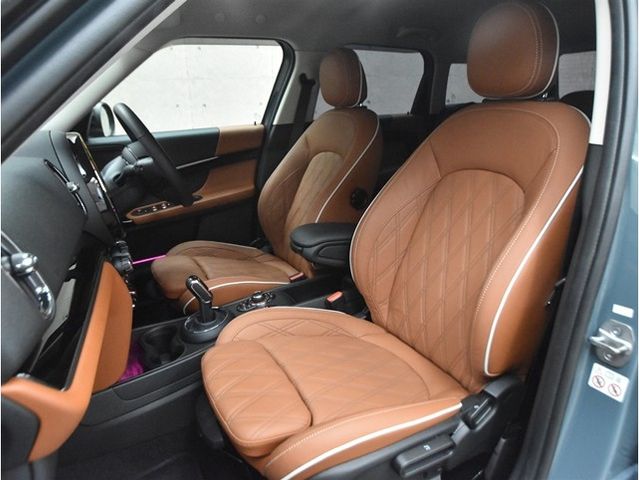 BMW MINI COOPER D CROSSOVER 2023