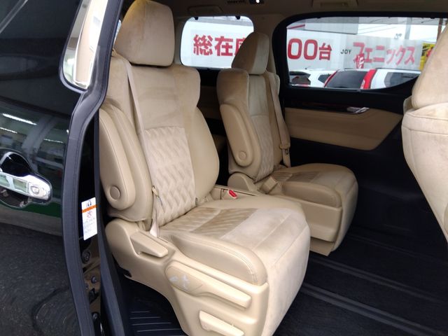 TOYOTA VELLFIRE 4WD 2017