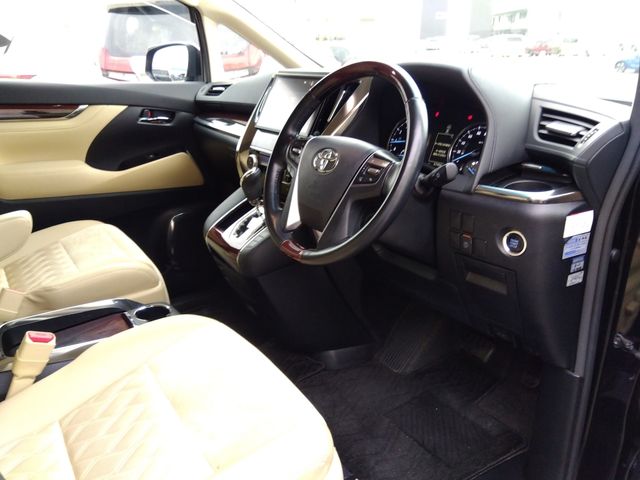 TOYOTA VELLFIRE 4WD 2017