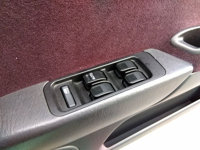 DAIHATSU MIRA GINO 1999