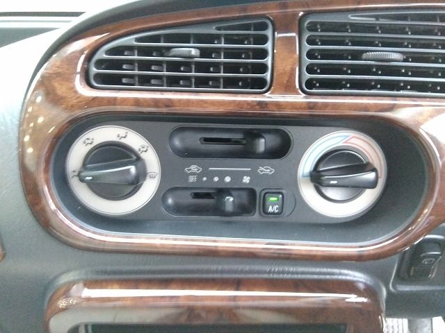 DAIHATSU MIRA GINO 1999