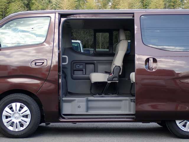 NISSAN CARAVAN wagon 2020