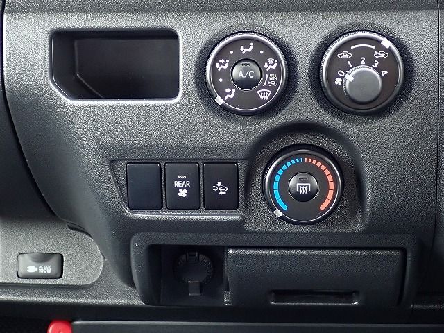 TOYOTA HIACE van 1.15t 2WD 2021