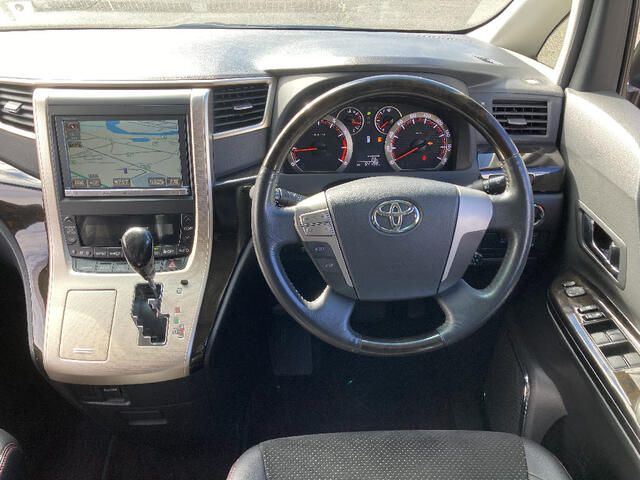 TOYOTA VELLFIRE 4WD 2014