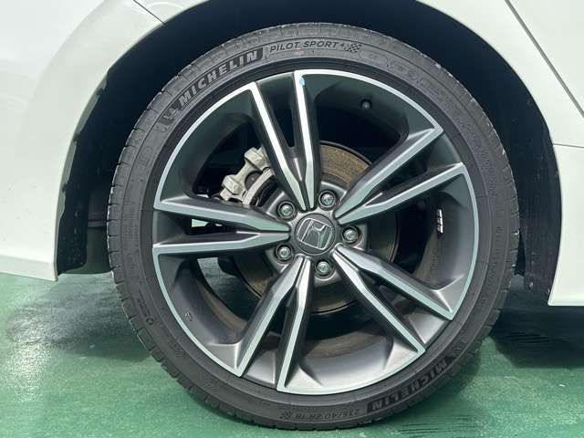 HONDA CIVIC hatchback 2025