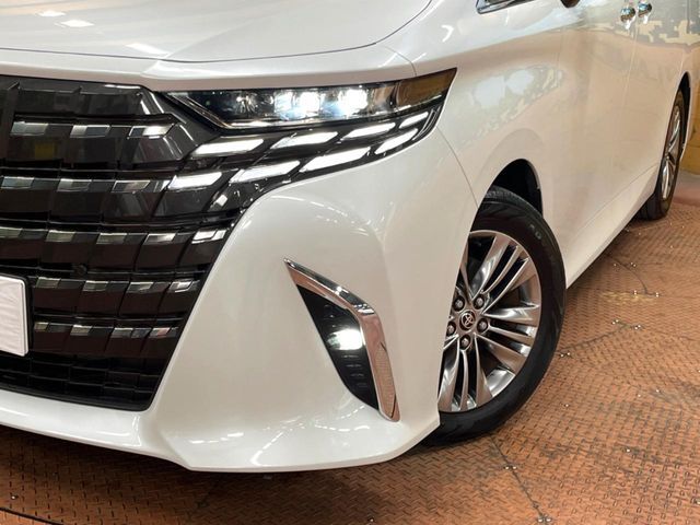 TOYOTA ALPHARD 2023
