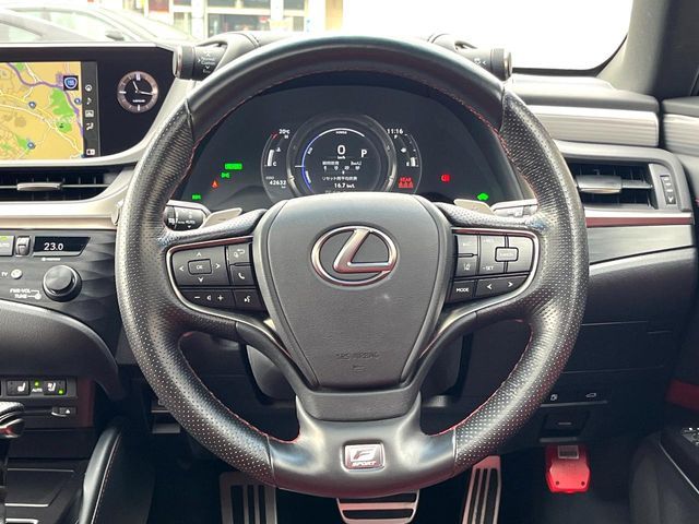 TOYOTA LEXUS ES300h 2019