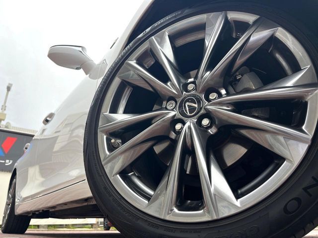 TOYOTA LEXUS ES300h 2019