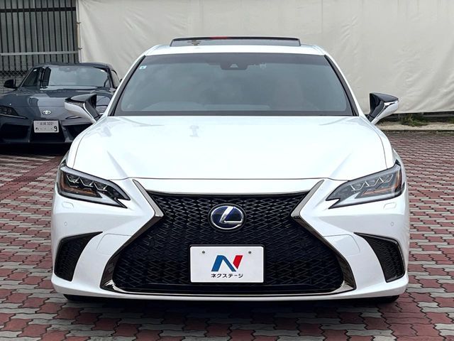 TOYOTA LEXUS ES300h 2019