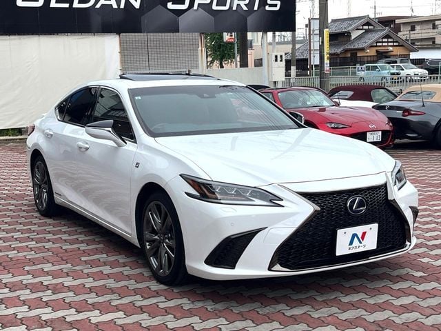 TOYOTA LEXUS ES300h 2019