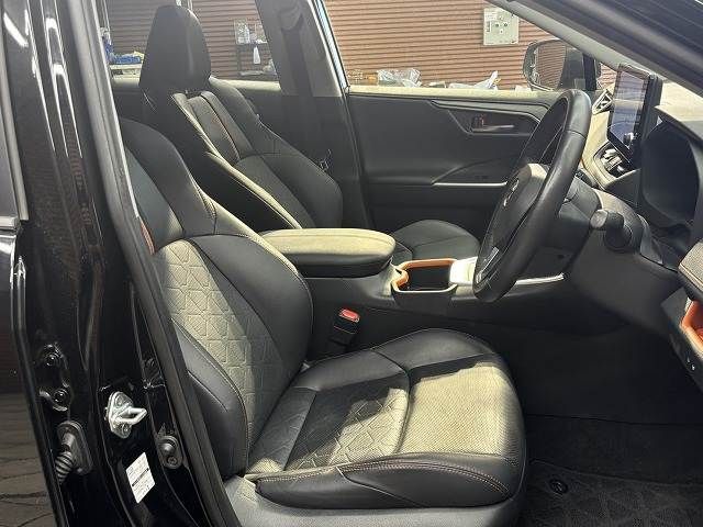 TOYOTA RAV4 4WD 2023