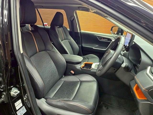 TOYOTA RAV4 4WD 2023