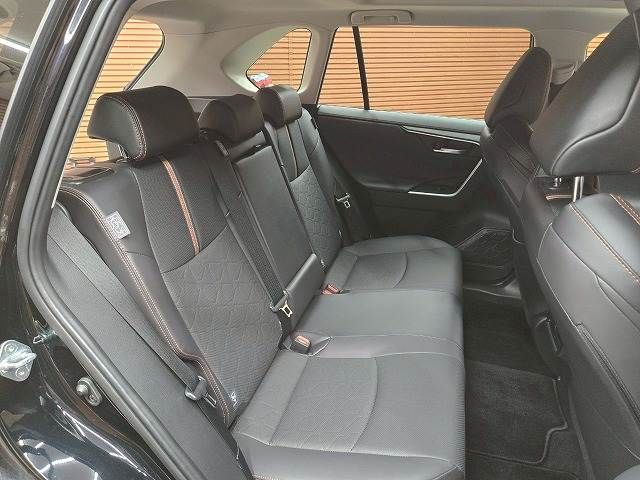 TOYOTA RAV4 4WD 2023