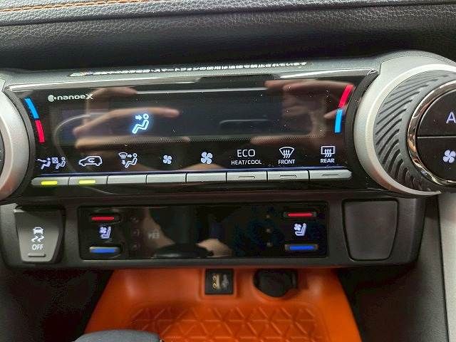 TOYOTA RAV4 4WD 2023