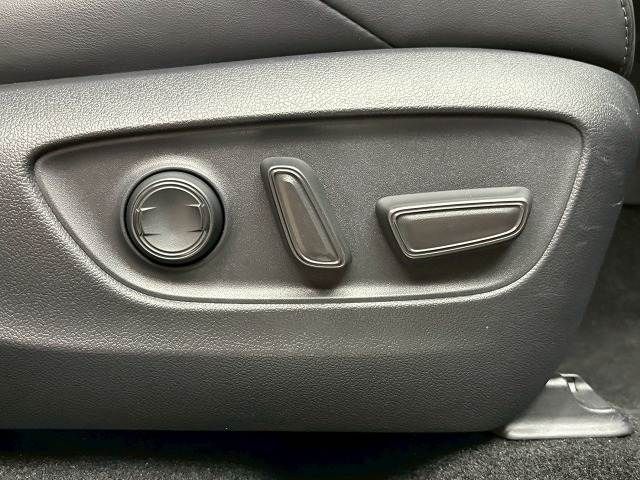 TOYOTA HARRIER 2WD 2023