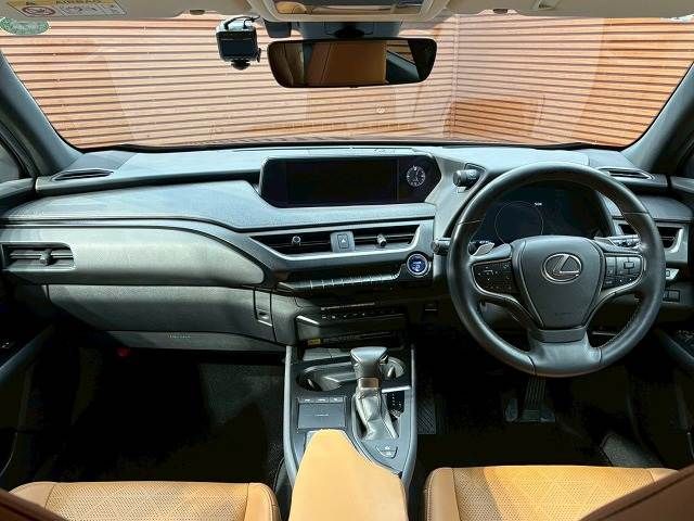 TOYOTA LEXUS UX250h 2020