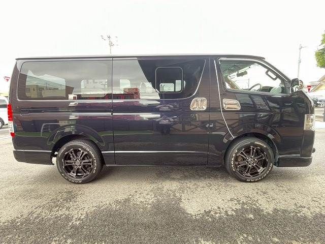 TOYOTA HIACE van 2WD 2017