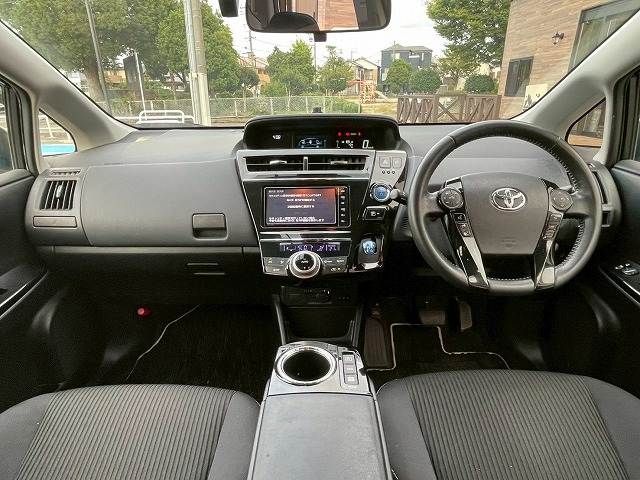 TOYOTA PRIUS Alpha 2018