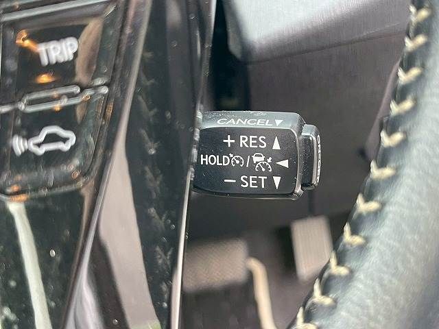 TOYOTA PRIUS Alpha 2018