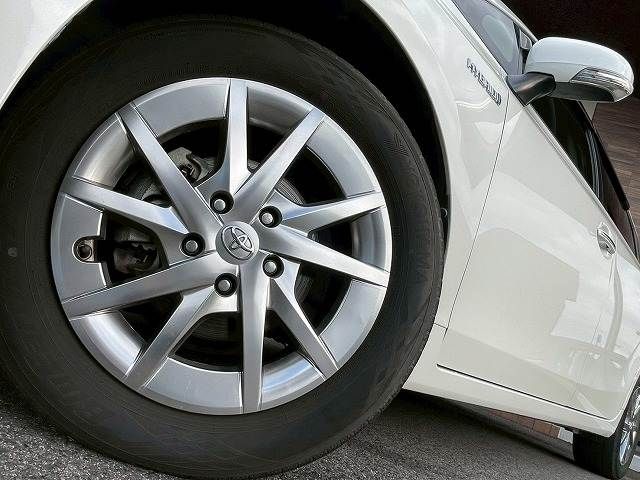 TOYOTA PRIUS Alpha 2018