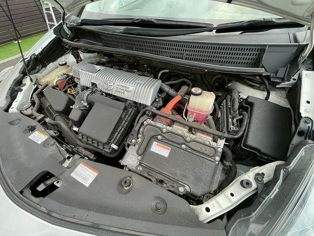 TOYOTA PRIUS Alpha 2018